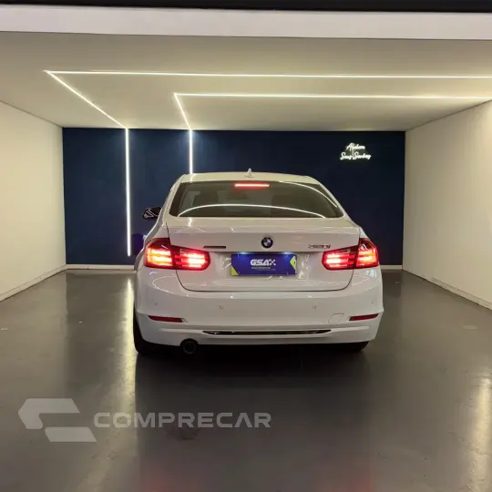 320i Active