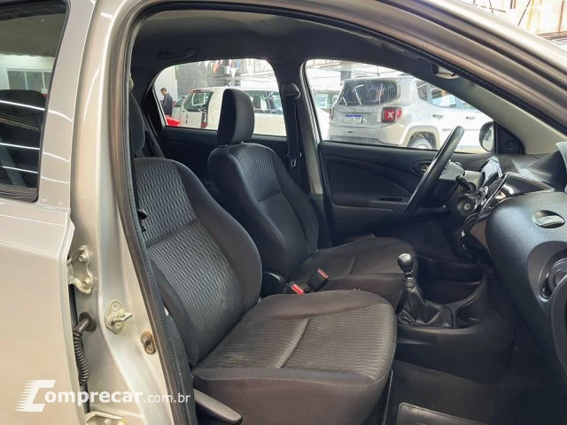 ETIOS SEDAN - 1.5 X SEDAN 16V 4P MANUAL