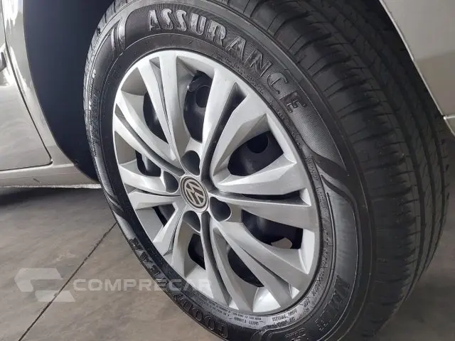 VOYAGE - 1.0 MI 8V 4P MANUAL