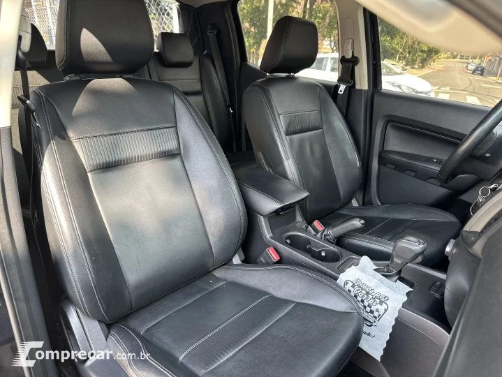 RANGER 2.2 Black 4X2 CD 16V