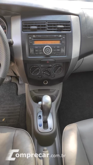 LIVINA 1.8 SL 16V