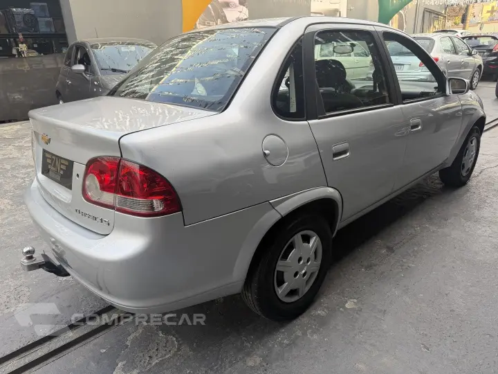 CLASSIC 1.0 MPFI LS 8V FLEX 4P MANUAL