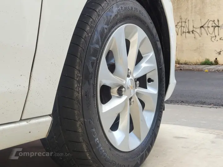 ONIX HATCH LTZ 1.0 12V TB Flex 5p Aut.