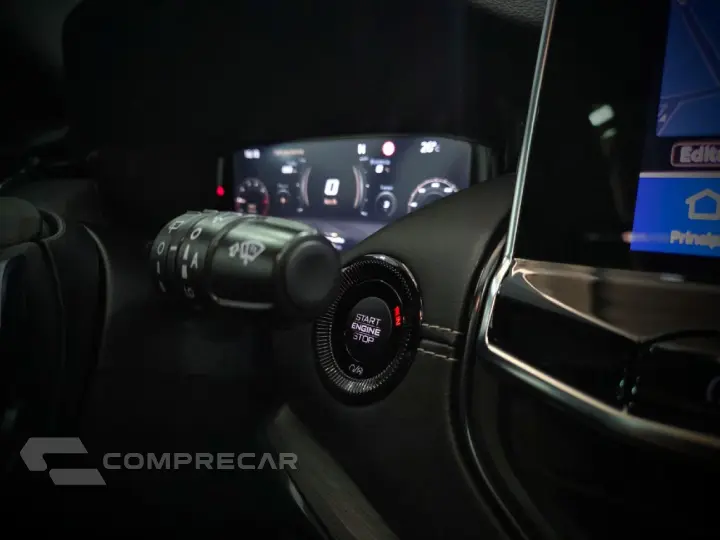 COMPASS 2.0 HURRICANE 4 TURBO GASOLINA BLACKHAWK AT9