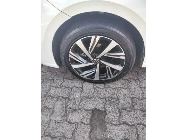 VIRTUS 1.0 200 TSI HIGHLINE AUTOMÁTICO