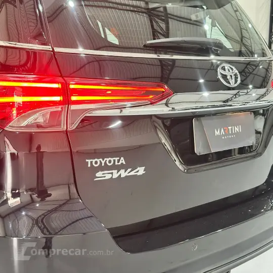 Hilux SW4 SRV 4x2 2.7 Flex 16V Aut.