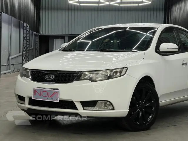 CERATO - 1.6 EX SEDAN 16V 4P AUTOMÁTICO