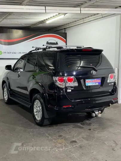 Hilux SW4 SR 4x2 2.7/ 2.7 Flex 16V Aut.