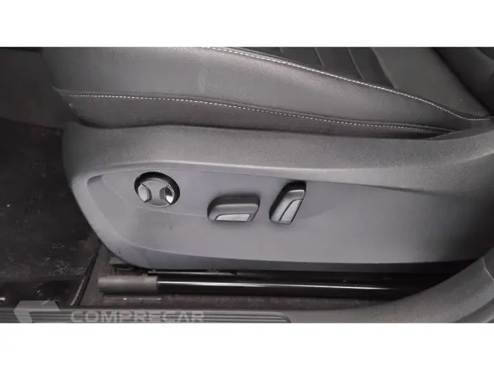 TAOS 1.4 250 TSI TOTAL FLEX HIGHLINE AUTOMÁTICO