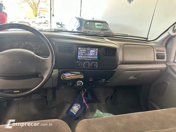 F-250 4.2 XLT 4X2 CS Turbo