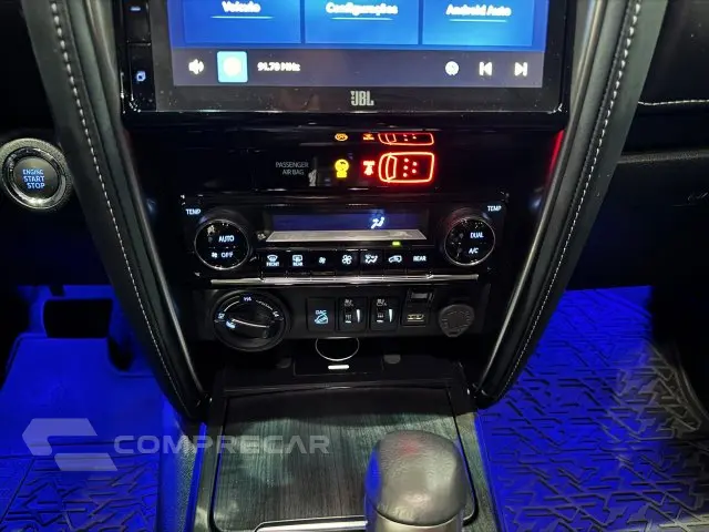 HILUX SW4 - 2.8 D-4D TURBO SRX PLATINUM 4X4 AUTOMÁTICO