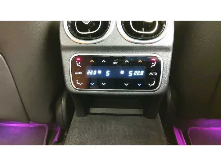 C 300 2.0 EQ BOOST HÍBRIDO AMG LINE 9G-TRONIC