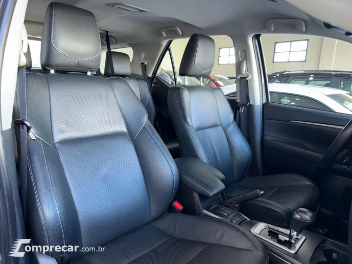Hilux SW4 SRX 2.8