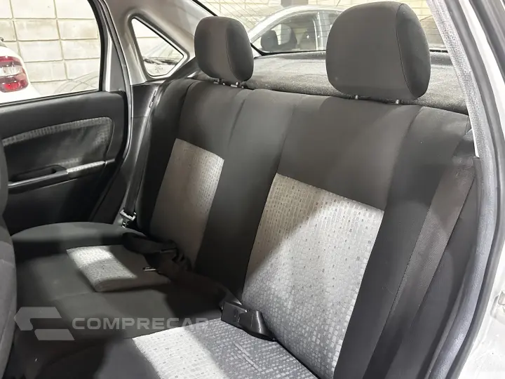 FIESTA 1.6 ROCAM SE SEDAN 8V FLEX 4P MANUAL