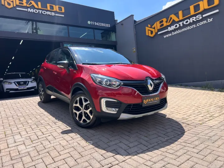 CAPTUR Intense Bose 1.6 16V Flex 5p Aut.