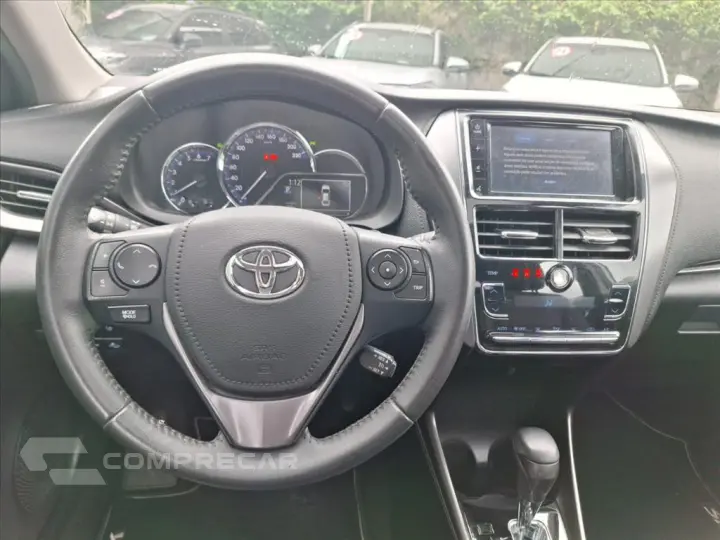 YARIS 1.5 16V FLEX SEDAN XLS CONNECT MULTIDRIVE
