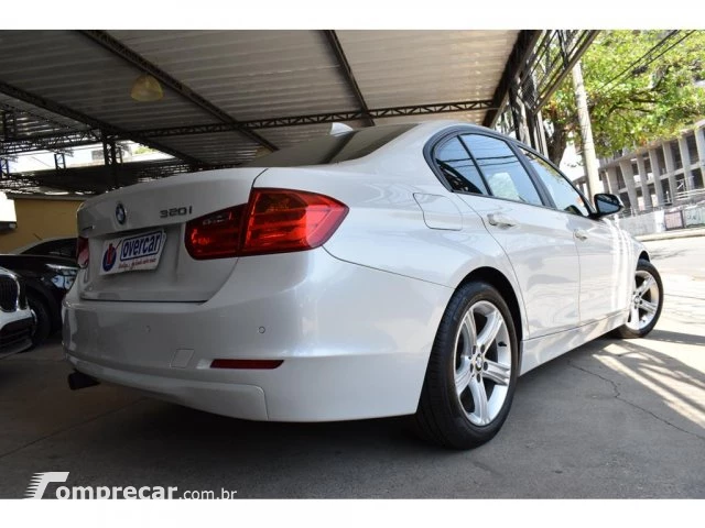 320i - 2.0 16V TURBO ACTIVE 4P AUTOMÁTICO