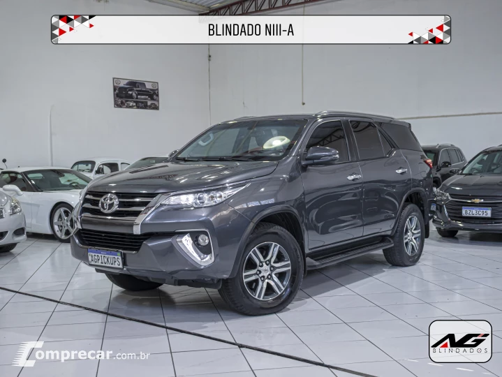 HILUX SW4 2.7 SRV 7 Lugares 4X2 16V