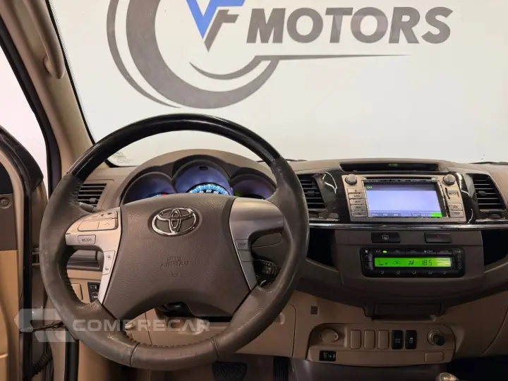 HILUX SW4 3.0 SRV 4X4 7 LUGARES 16V TURBO INTERCOOLER DIESEL