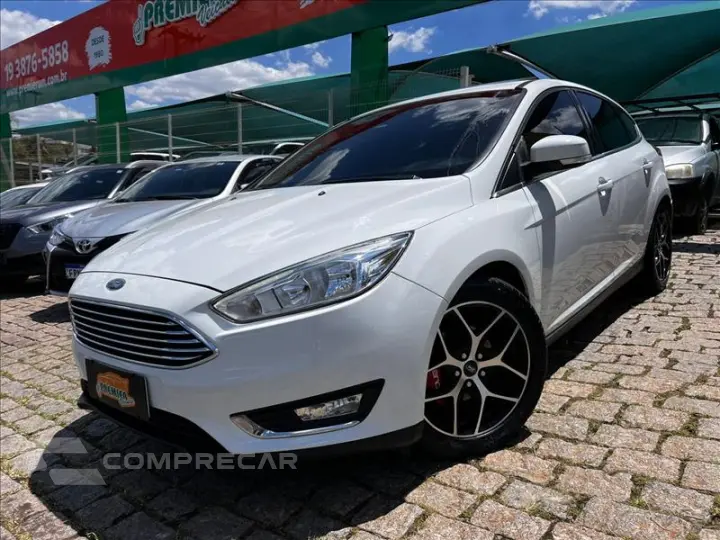 FOCUS 2.0 Titanium Fastback 16V