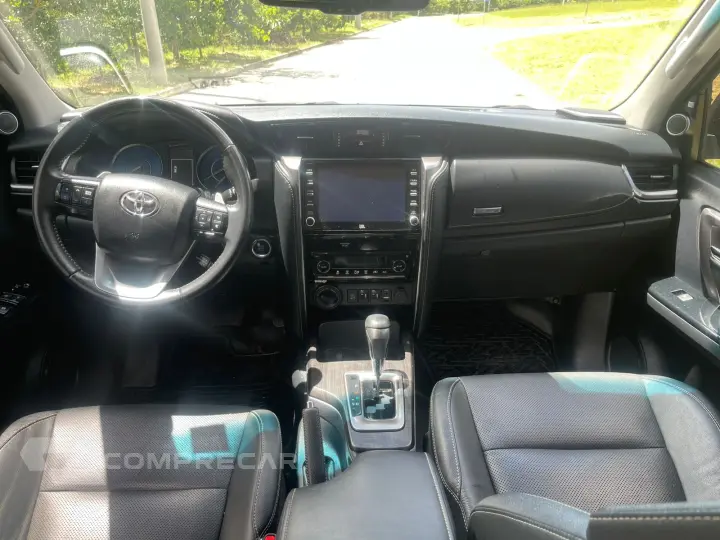 HILUX SW4 2.8 D-4d Turbo Diamond 7L 4X4