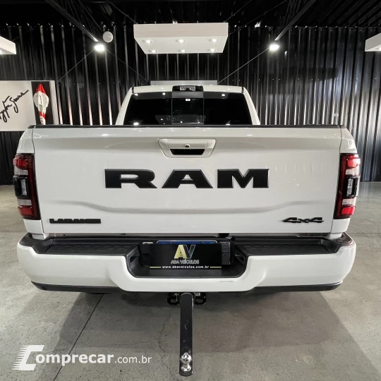 2500 6.7 I6 Turbo Laramie Night Edition CD 4X4