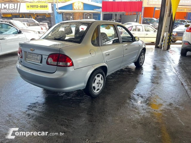 CLASSIC - 1.0 MPFI LS 8V 4P MANUAL