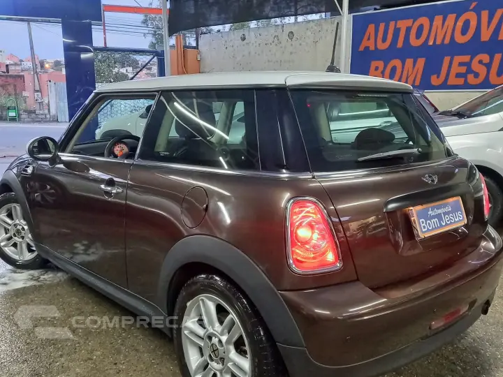 One 1.6 16V Gasolina 2P Manual