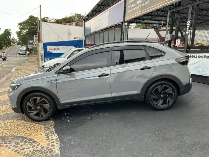 Nivus Highline 1.0 200 TSI Flex Aut.