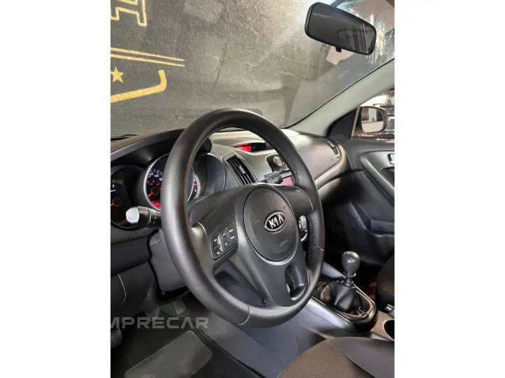 CERATO 1.6 EX3 SEDAN 16V GASOLINA 4P MANUAL