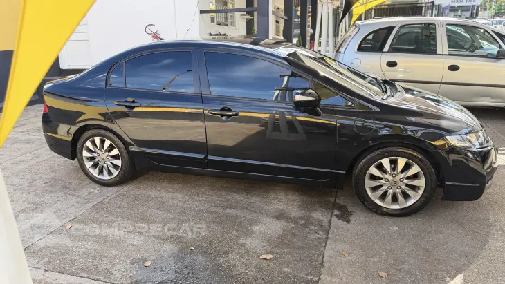 CIVIC 1.8 LXL 16V