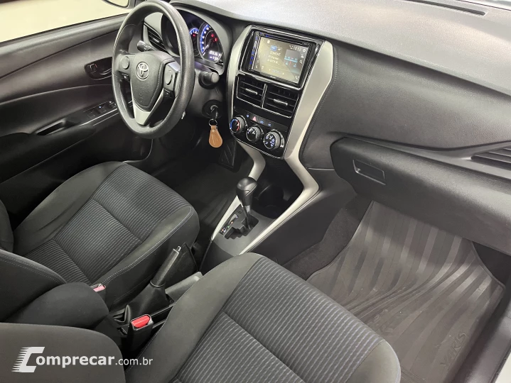 YARIS 1.5 16V Sedan XL Live