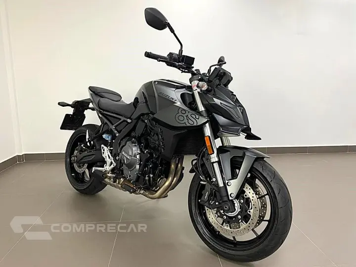 SUZUKI GSX-8S
