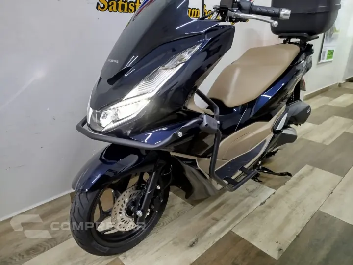 PCX 160 DLX