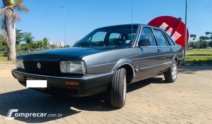 SANTANA 2.0 GLS 8V