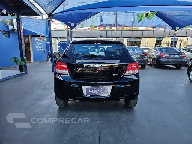 ONIX - 1.0 MPFI LT 8V 4P MANUAL
