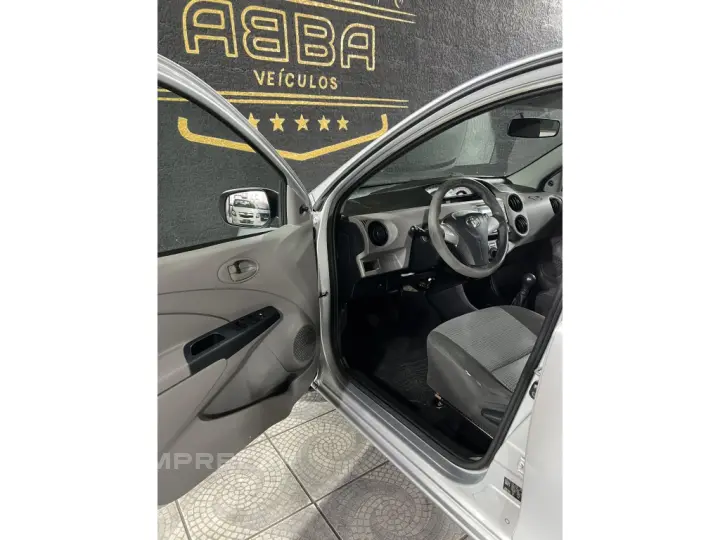 ETIOS 1.3 XS 16V FLEX 4P MANUAL