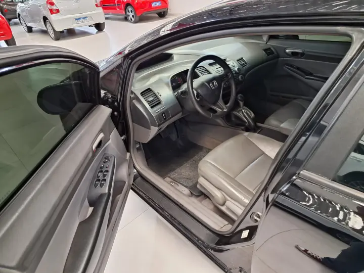 CIVIC 1.8 LXL 16V