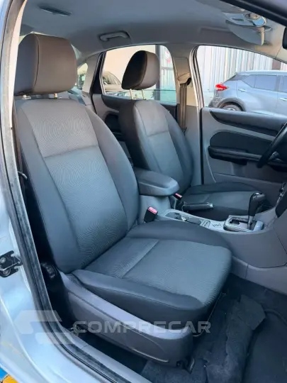 Focus Sedan 2.0 16V/2.0 16V Flex 4p Aut.