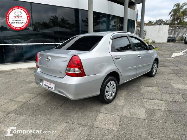 ETIOS 1.5 XS SEDAN 16V FLEX 4P AUTOMÁTICO