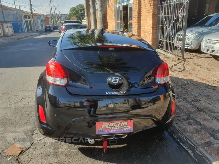 I HYUNDAI VELOSTER