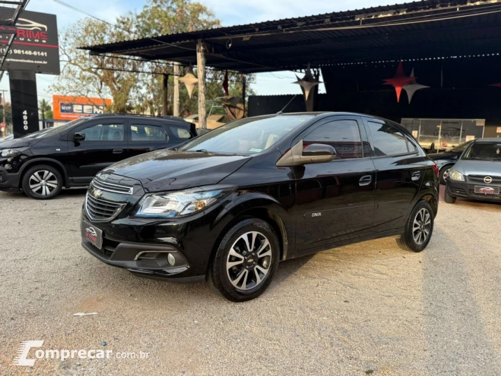 Onix Hatch 1.4 4P FLEX LTZ AUTOMÁTICO
