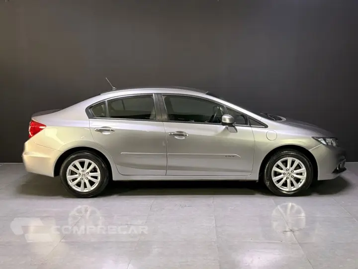 CIVIC 1.8 LXS 16V FLEX 4P AUTOMÁTICO