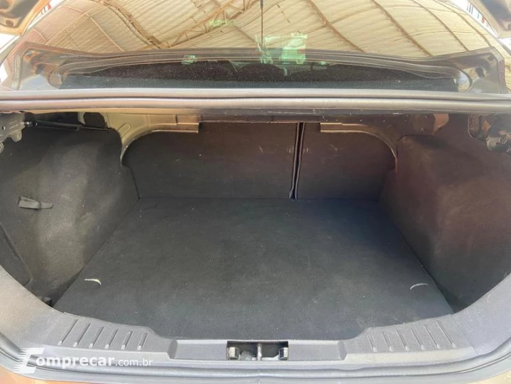 FOCUS SEDAN 2.0 16V 4P