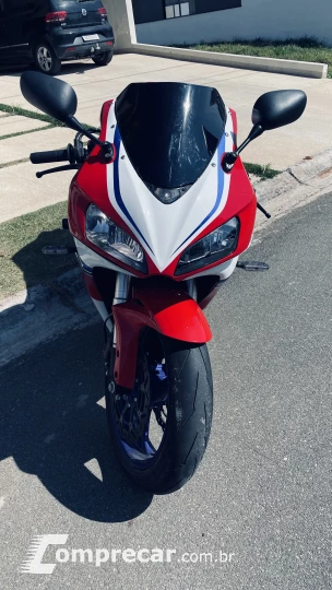CBR 1000 RR Fireblade