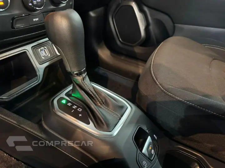 Renegade 1.3 T270 Turbo Flex Sport At6