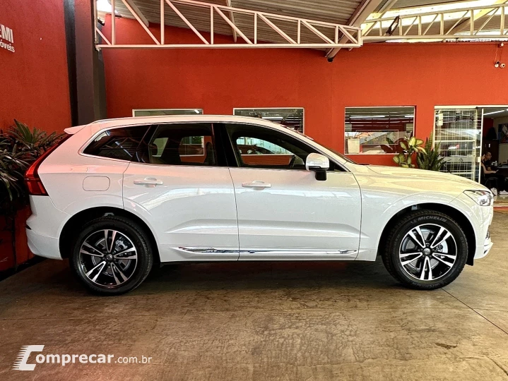 XC60 2.0 T8 HYBRID MOMENTUM AWD GEARTRONIC
