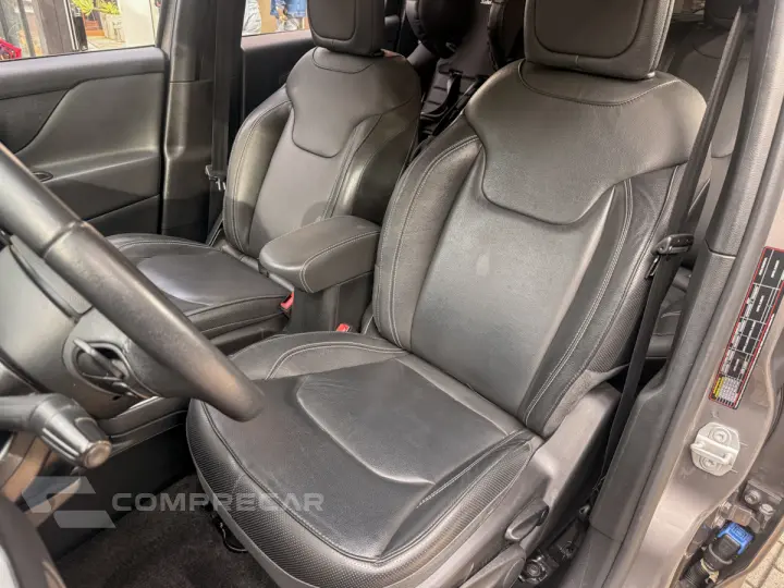 RENEGADE 1.8 16V Longitude