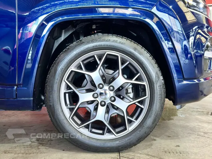 COMMANDER 1.3 T270 TURBO FLEX OVERLAND AT6