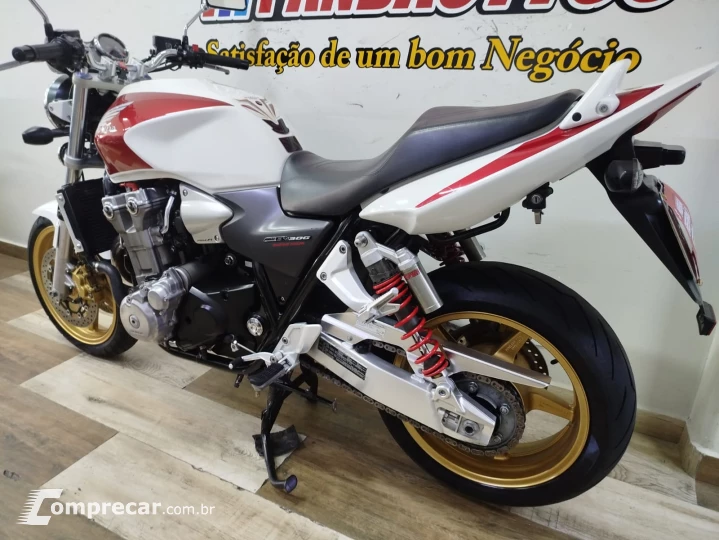 CB 1300